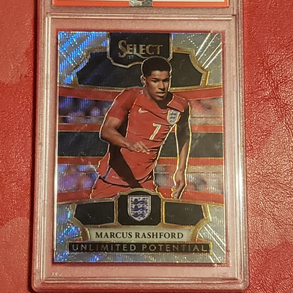 Marcus Rashford (England) - 2017 Panini Select Unlimited Potential Soccer Card
